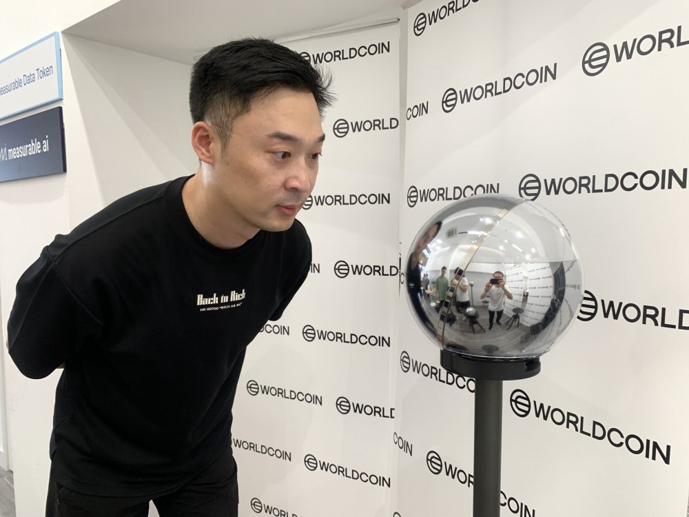 Worldcoin-Hong-Kong-7-scaled-1.jpg